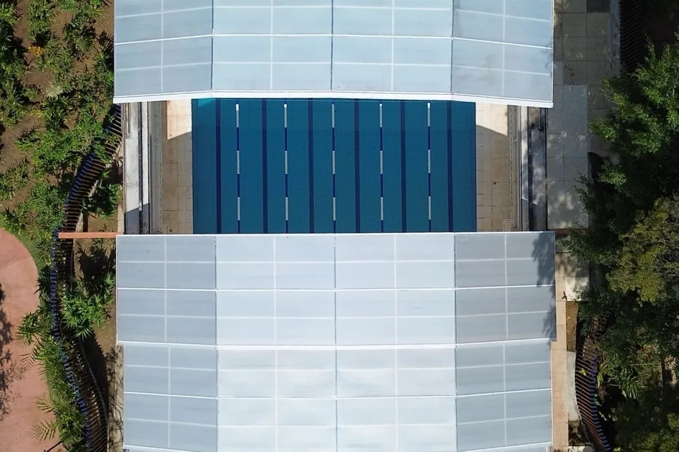 Cobertura Telescópica Retrátil Para Piscina — projeto 6