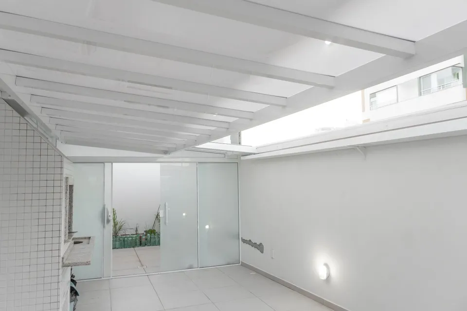 Cobertura de Policarbonato Compacto — projeto 5