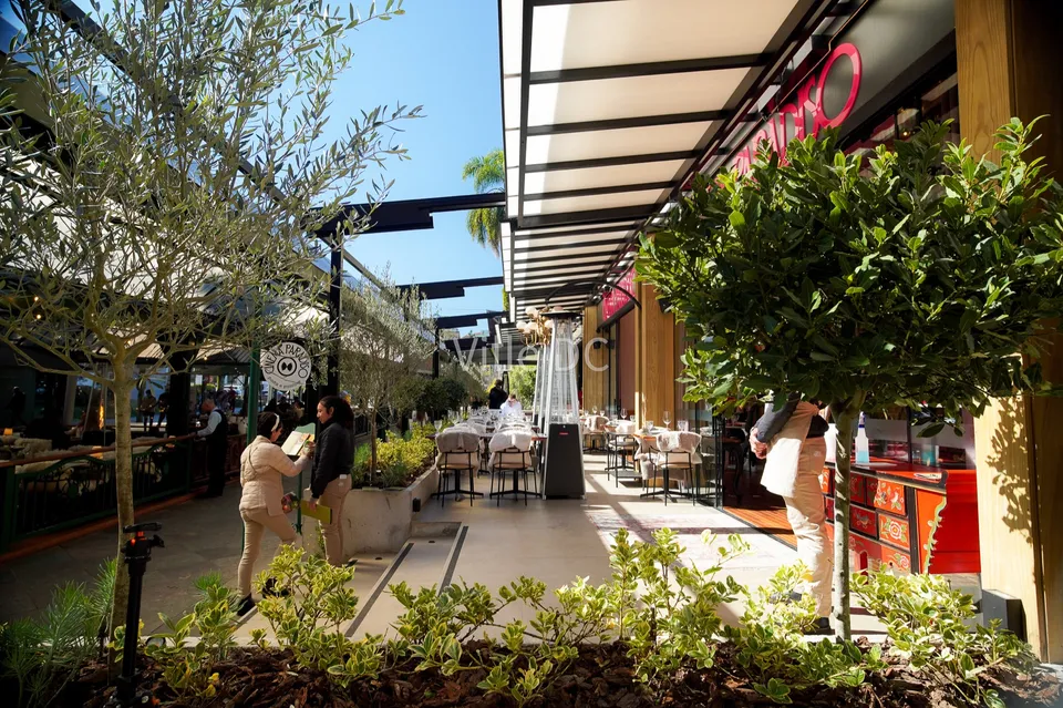Cobertura Retrátil Para Restaurantes — projeto 4