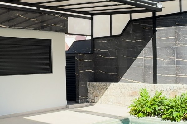 Cobertura para piscina: o que avaliar antes de iniciar um projeto?