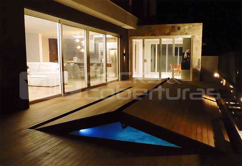 Deck Para Piscina Articulado Retrátil Vertical em Lages / SC